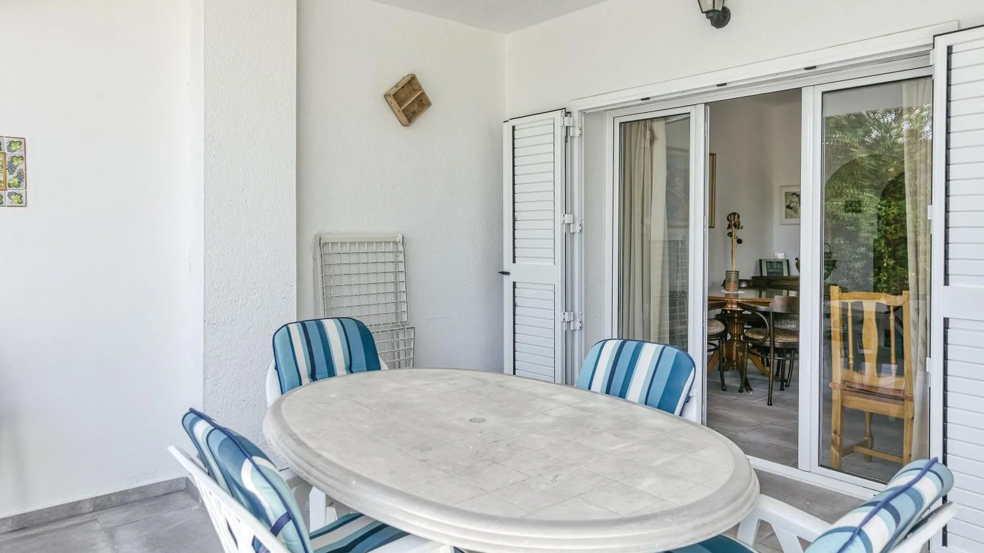 Apartamento Pie De Jardin En Roses Apartment